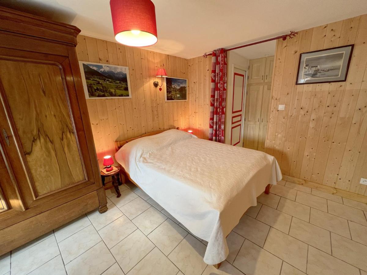Les Meubles Du Rocher - Pres Du Parc Le Pal Bourbon-Lancy Eksteriør billede